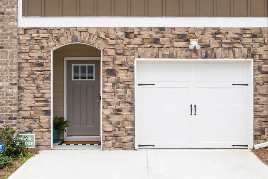 Appartamento 2022 Quiet Relaxing And Secure Town House Near Atlanta Redan Esterno foto